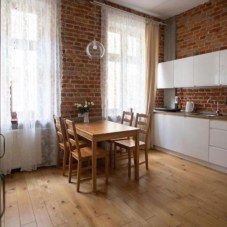 Apartament Apretura By Good Time 우치 외부 사진